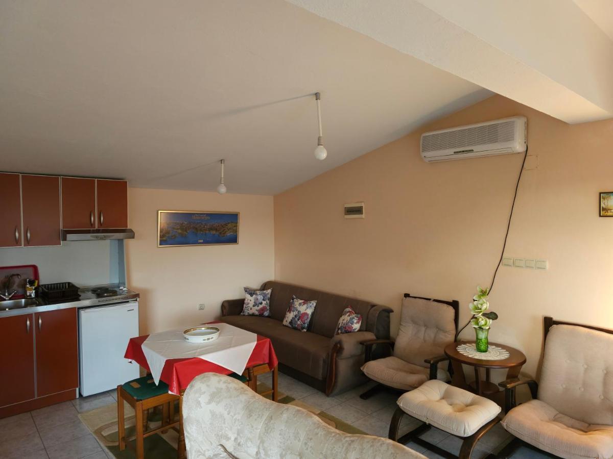 Apartment Odmor Bar Esterno foto