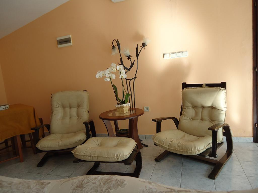 Apartment Odmor Bar Esterno foto