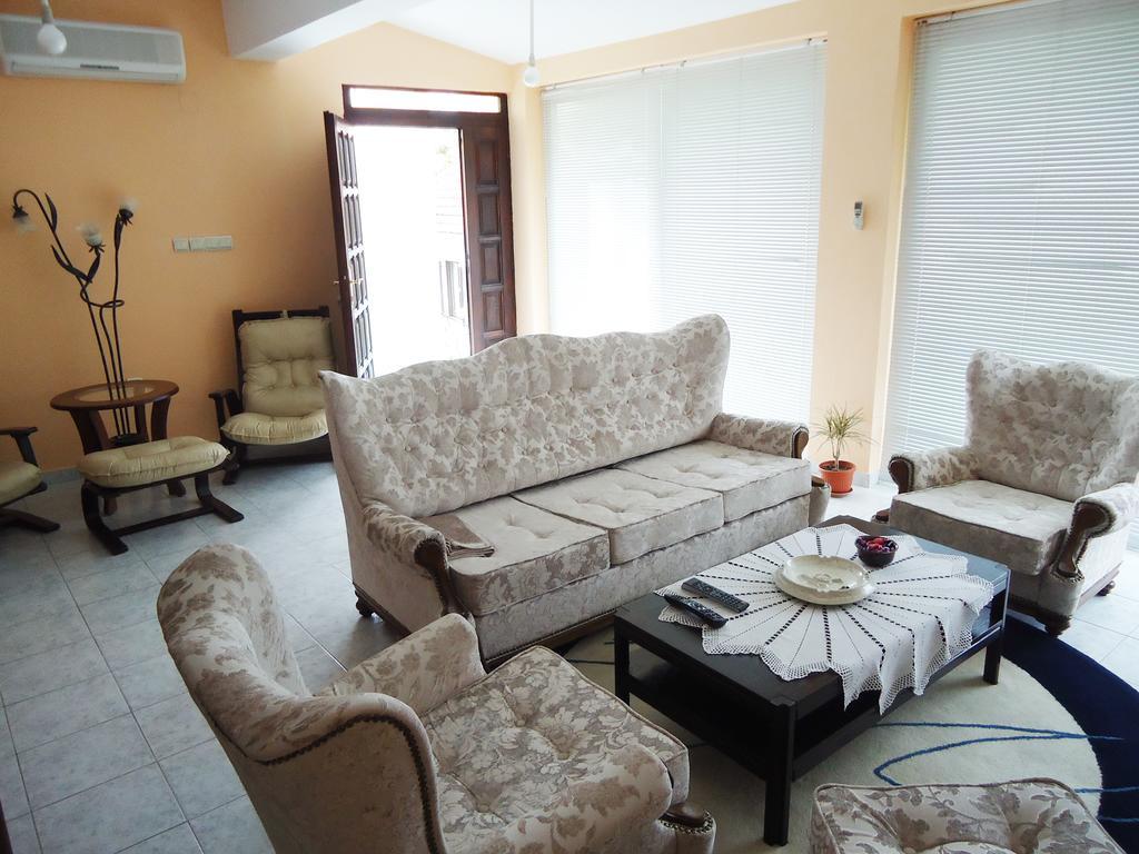 Apartment Odmor Bar Esterno foto